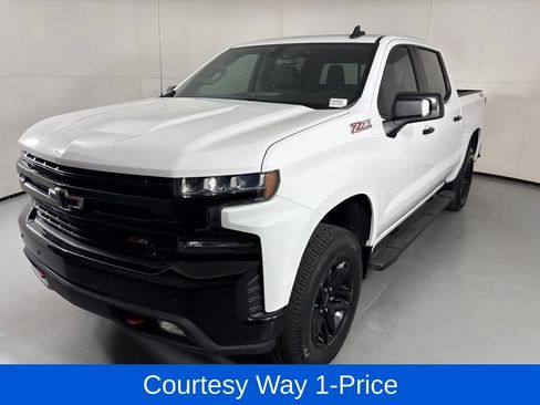 Used 2021 Chevrolet Silverado 1500 LT Trail Boss w/ Convenience Package II AWD/4WD image 5