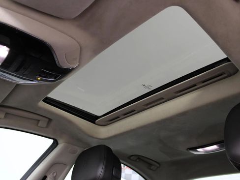 Used 2019 Maserati Ghibli S GranLusso image 24