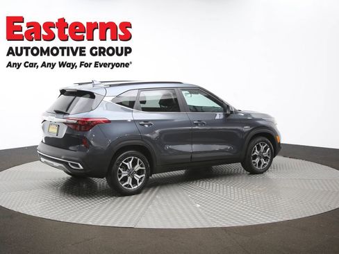 Used 2023 Kia Seltos EX AWD/4WD image 43