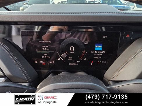 Used 2025 GMC Yukon XL AT4 AWD/4WD image 14