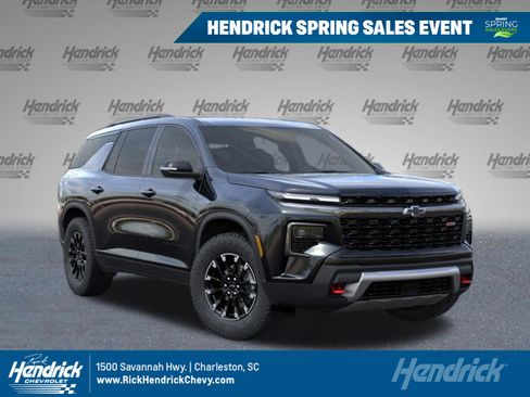 New 2026 Chevrolet Traverse Z71 w/ Driver Confidence Package image 1