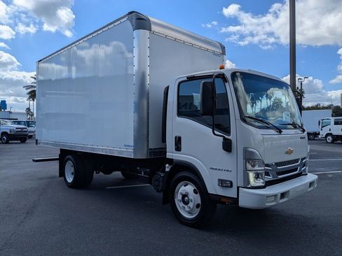 New 2025 Chevrolet Low Cab Forward image 2