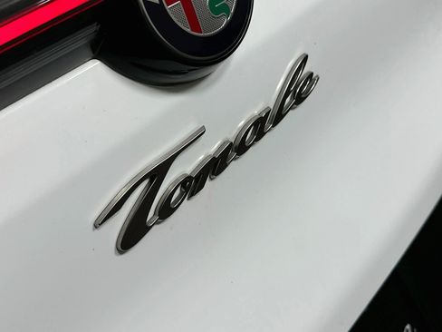 Used 2024 Alfa Romeo Tonale Veloce w/ Active Assist Package AWD/4WD image 27