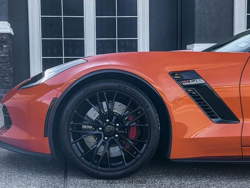 Used 2019 Chevrolet Corvette Z06 RWD image 4