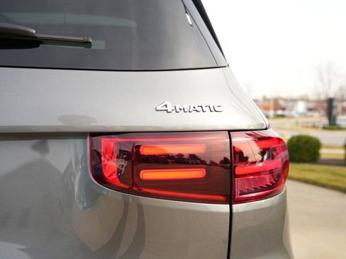 Used 2026 Mercedes-Benz GLB 250 4MATIC image 16