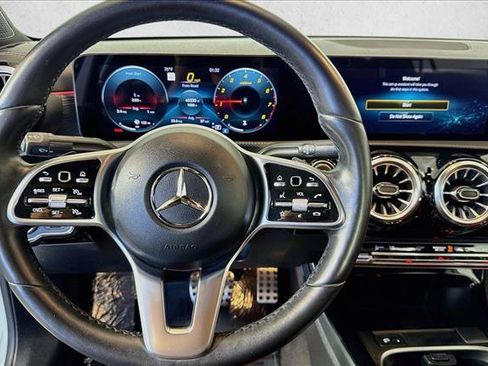 Used 2022 Mercedes-Benz A 220 image 11
