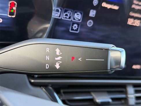 New 2026 Chevrolet Equinox EV RS image 19