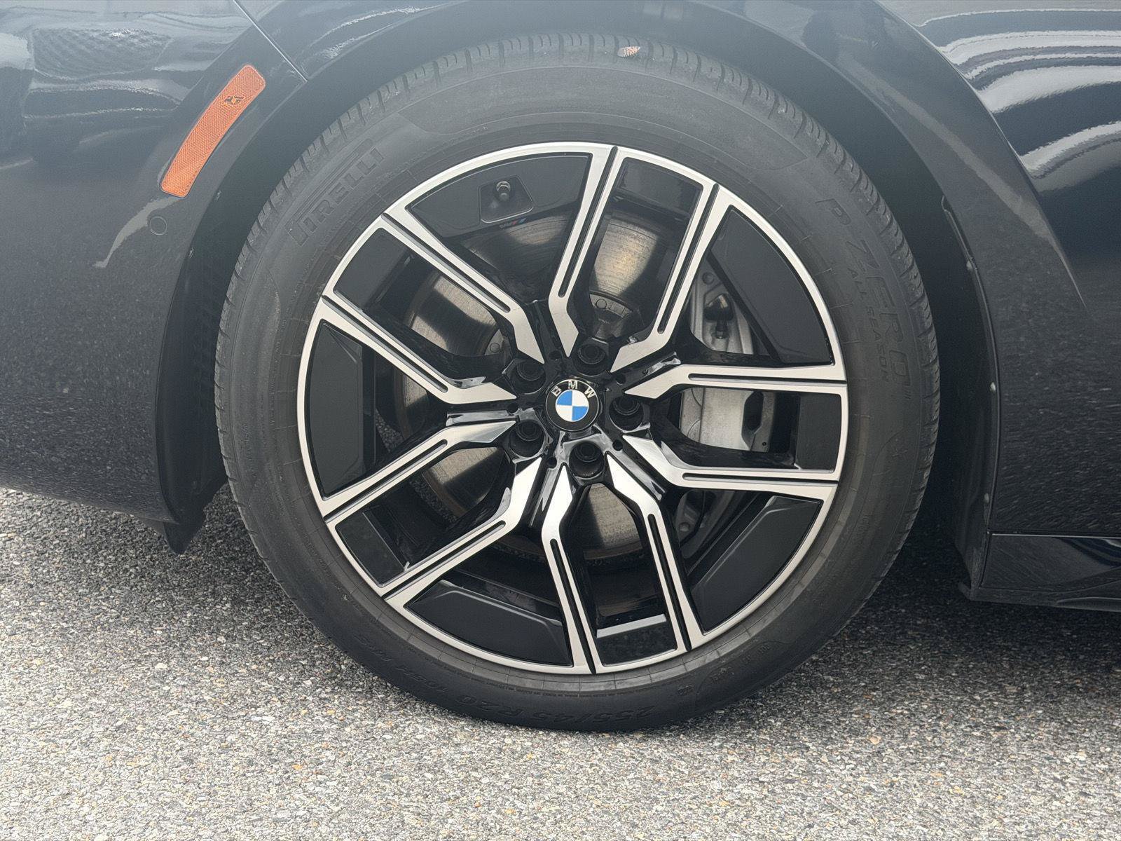 Used 2023 BMW 760i xDrive w/ Parking Assistance Package AWD/4WD image 46