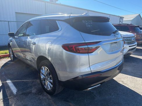 Used 2019 Buick Enclave Premium image 8