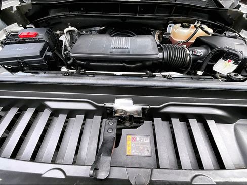 Used 2025 GMC Sierra 1500 SLT image 34