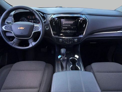 Used 2023 Chevrolet Traverse LT FWD image 14