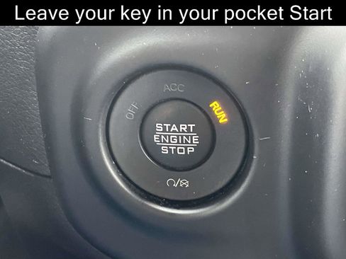 Used 2022 Jeep Wrangler Unlimited Sahara w/ Cold Weather Group image 7