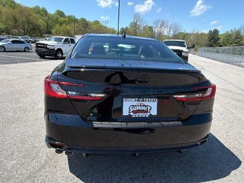 New 2026 Toyota Camry Hybrid FWD image 4