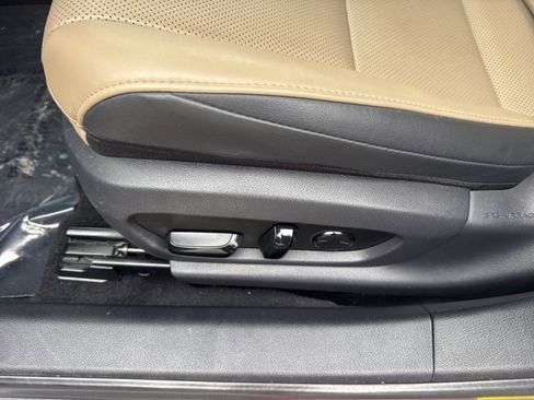 Used 2019 Lexus ES 350 image 14