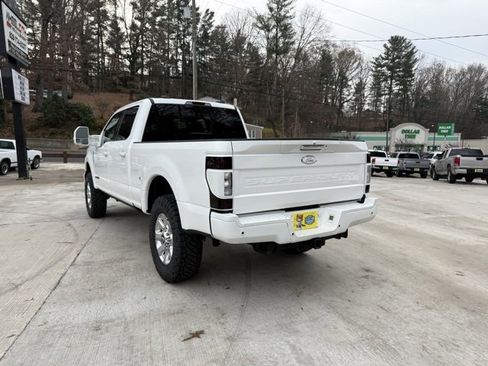 Used 2022 Ford F250 Lariat w/ Lariat Value Package image 7