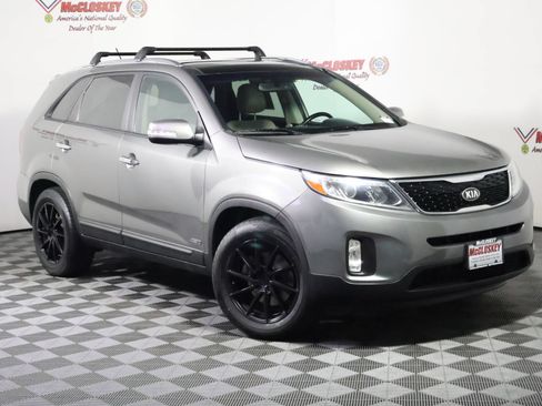 Used 2015 Kia Sorento EX w/ EX V6 Touring Package AWD/4WD image 2
