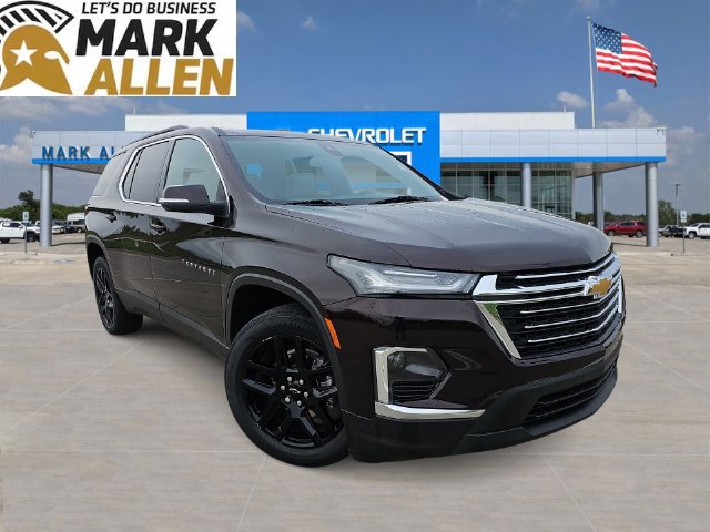 Used 2023 Chevrolet Traverse LT FWD image 1