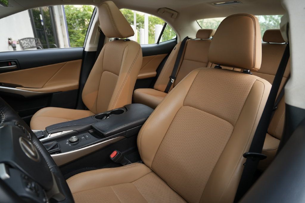 Used 2018 Lexus IS 300 AWD w/ Comfort Package image 21