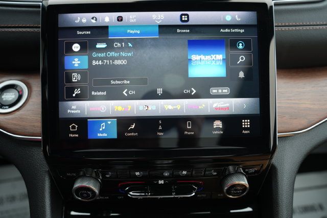 Used 2023 Jeep Grand Cherokee Summit w/ Adv Protech Group IV AWD/4WD image 25