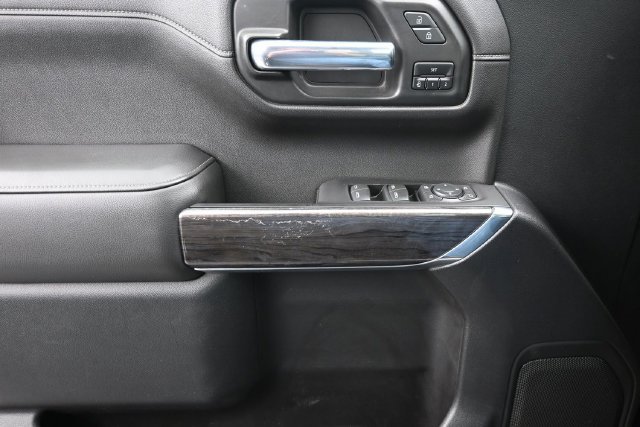 Used 2020 Chevrolet Silverado 1500 LTZ AWD/4WD image 23