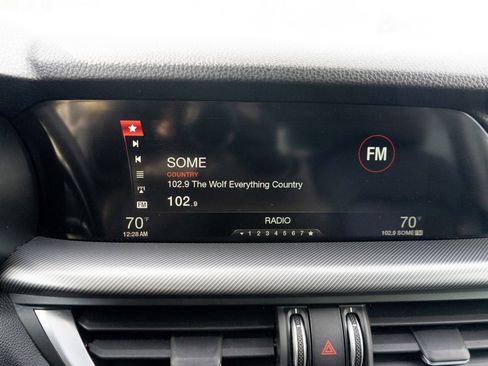 Used 2018 Alfa Romeo Stelvio Sport w/ Quick Order Package 22J Sport image 17