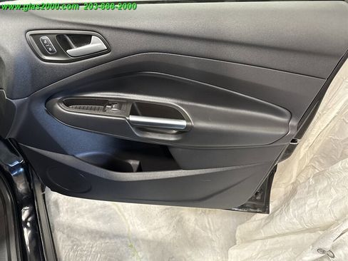 Used 2018 Ford Escape SE image 26