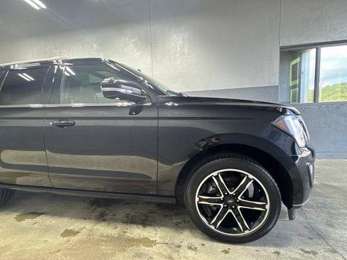 Used 2020 Ford Expedition Limited w/ Equipment Group 303A AWD/4WD image 9