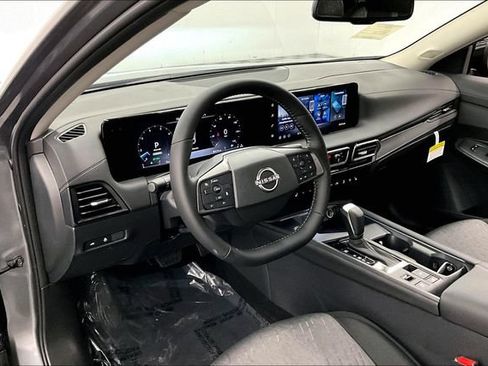 New 2026 Nissan Sentra SV FWD image 6