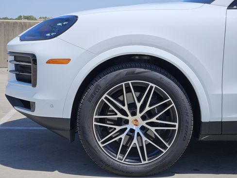 Certified 2026 Porsche Cayenne Coupe AWD/4WD image 13
