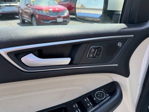Used 2019 Ford Edge Titanium w/ Cold Weather Package AWD/4WD image 22
