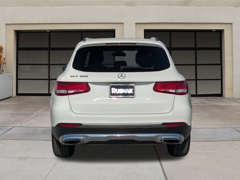 Used 2019 Mercedes-Benz GLC 300 image 5