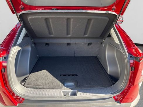 Used 2024 Hyundai Kona SEL image 11