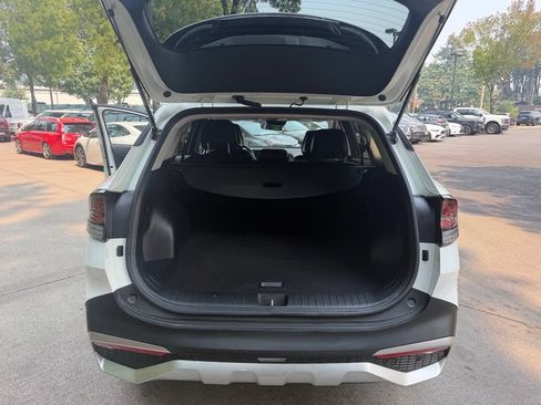 Certified 2025 Kia Sportage EX AWD/4WD image 20