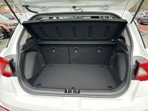 New 2026 Hyundai Venue SEL FWD image 22