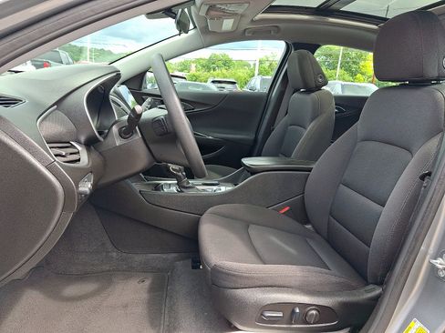 Used 2024 Chevrolet Malibu LT FWD image 15