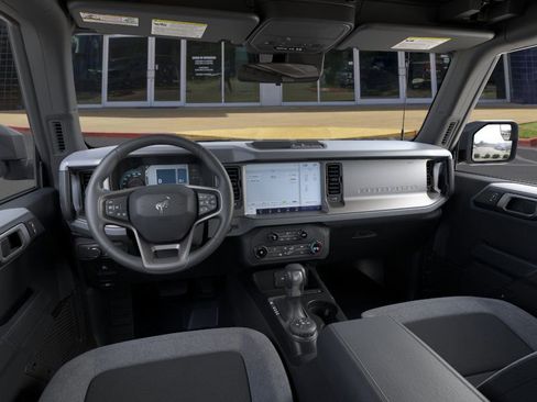 New 2025 Ford Bronco 4-Door image 9