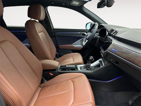 Used 2021 Audi Q3 2.0T Premium Plus w/ Premium Plus Package image 14