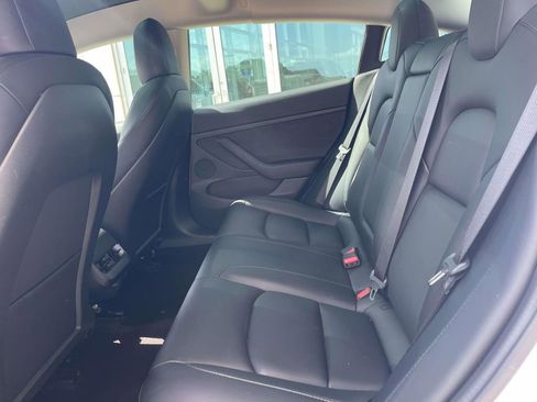 Used 2021 Tesla Model 3 Standard Range Plus image 10