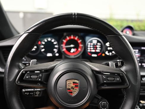 Used 2021 Porsche 911 Carrera S image 26