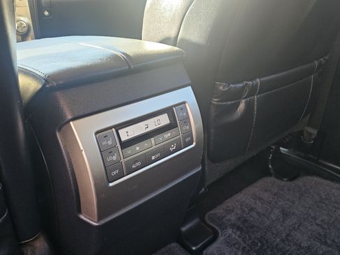 Used 2014 Lexus GX 460 w/ Premium Package AWD/4WD image 23