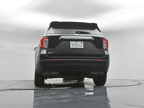 Certified 2023 Ford Explorer XLT RWD image 53