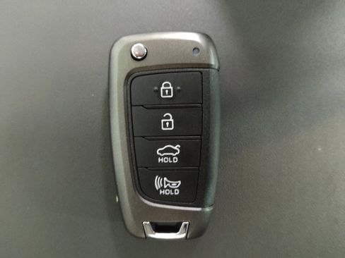 Used 2020 Hyundai Sonata SE w/ Cargo Package FWD image 32