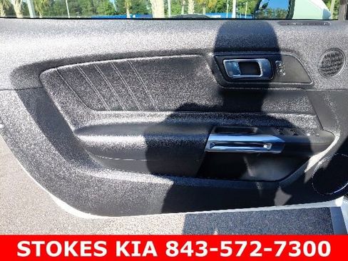 Used 2020 Ford Mustang Premium RWD image 22