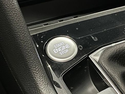 New 2026 Volkswagen Taos SEL AWD/4WD image 15