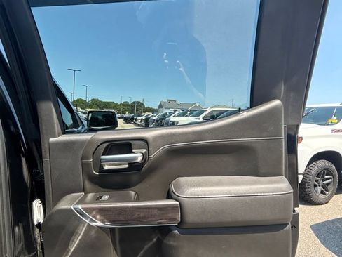 Used 2022 Chevrolet Silverado 1500 LTZ w/ Safety Package II AWD/4WD image 20