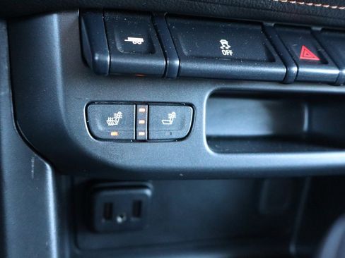 Used 2022 GMC Canyon AT4 w/ Trailering Package image 13