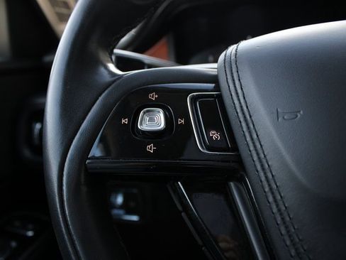 Used 2022 Lincoln Aviator Reserve w/ Equipment Group 201A image 12