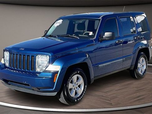 Used 2010 Jeep Liberty Sport image 1