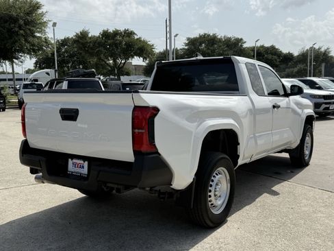 Used 2024 Toyota Tacoma SR RWD image 5