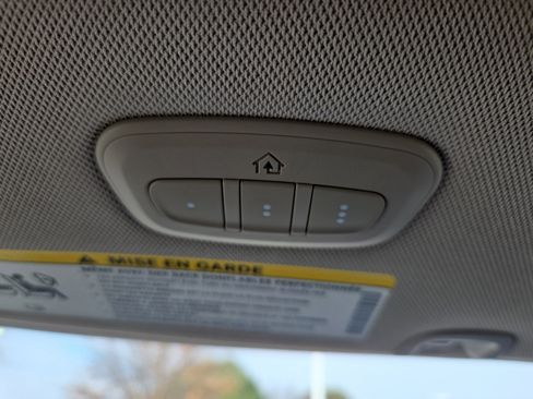 Certified 2023 Chrysler Pacifica Limited image 22